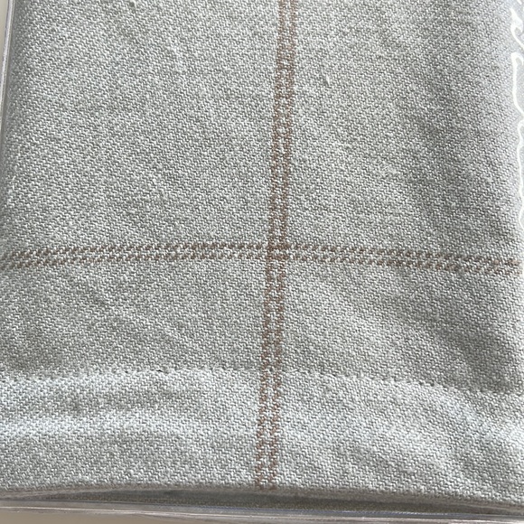 Ralph Lauren Black Label Julianne European Sham Set. - Picture 7 of 7